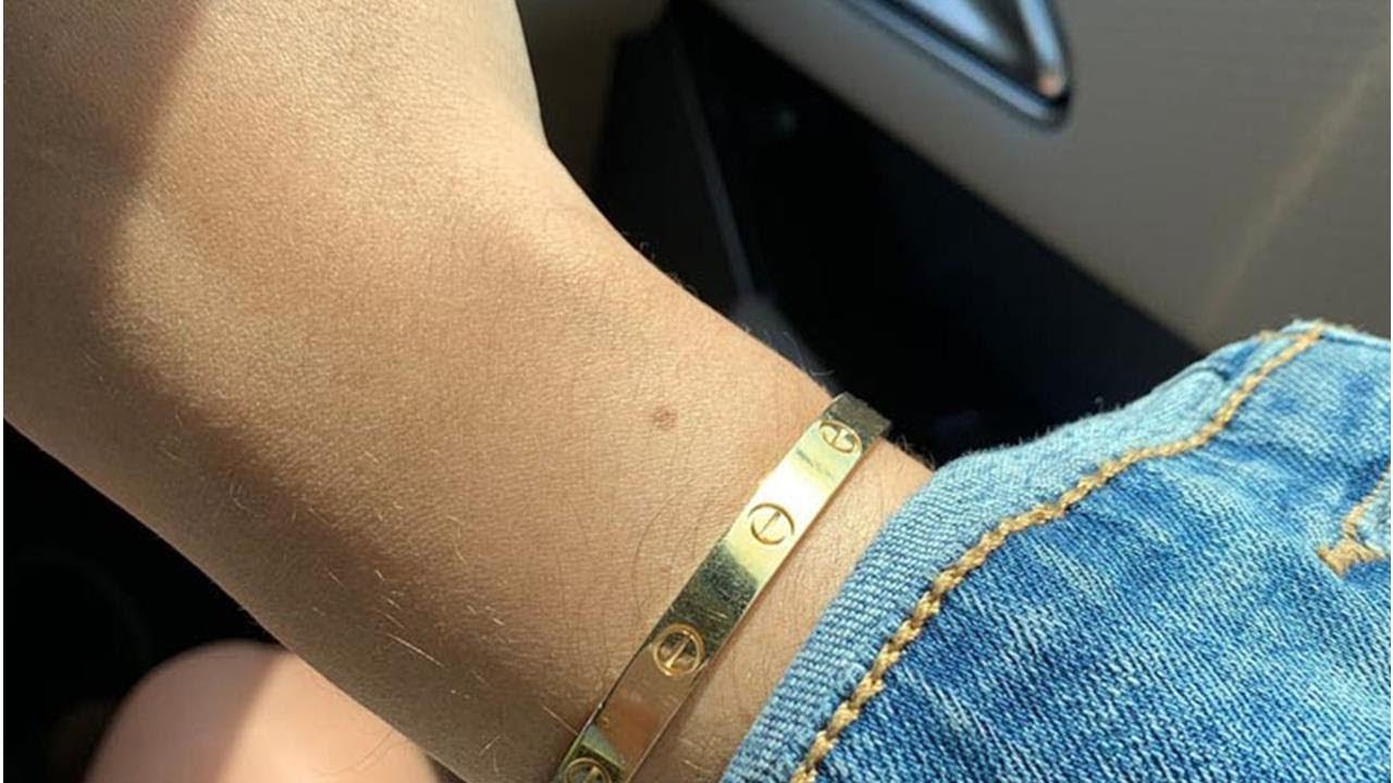 porque las mujeres tienen un lunar en la muñeca