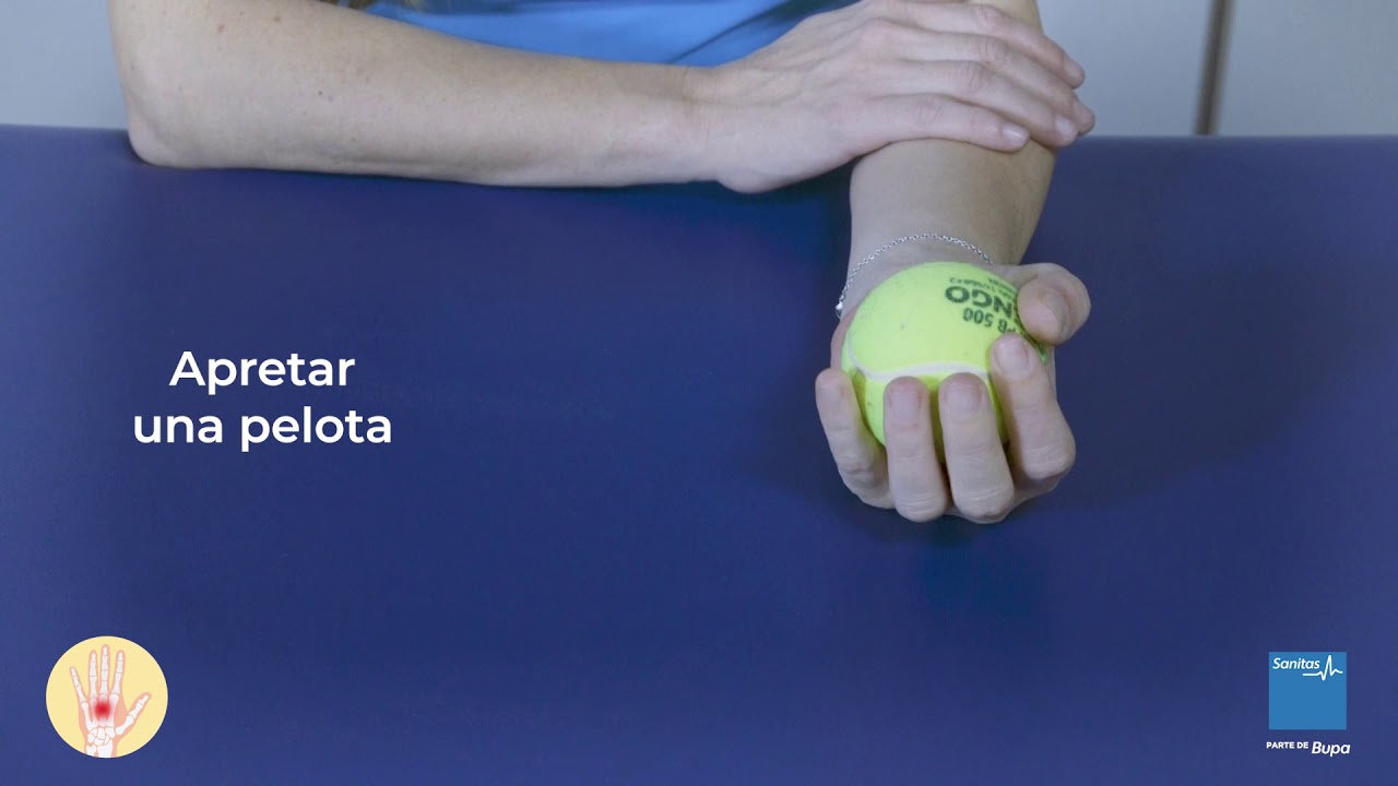 apretar una pelota con la mano