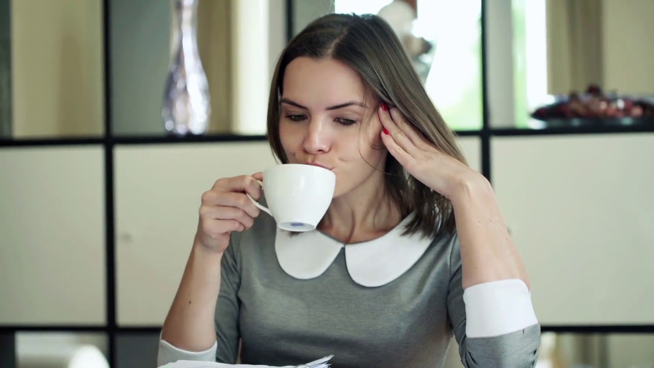 rigidez en cuello y dolor de cabeza